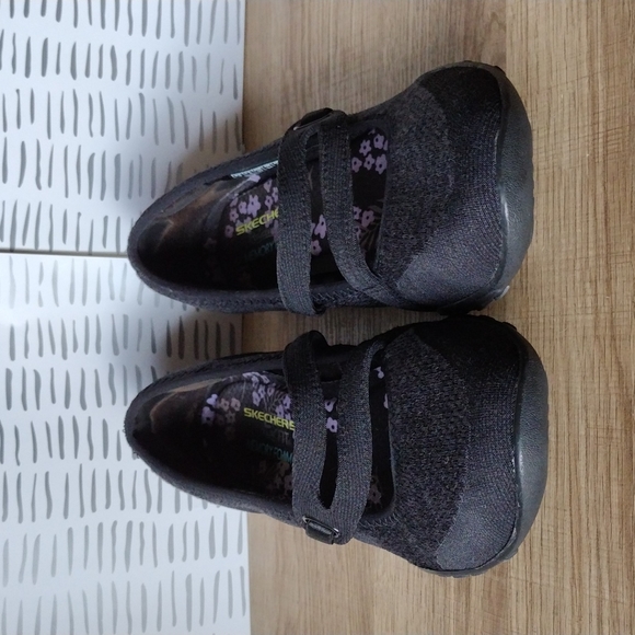 Skechers Sport Women's Breathe Easy Flats - Picture 3 of 12